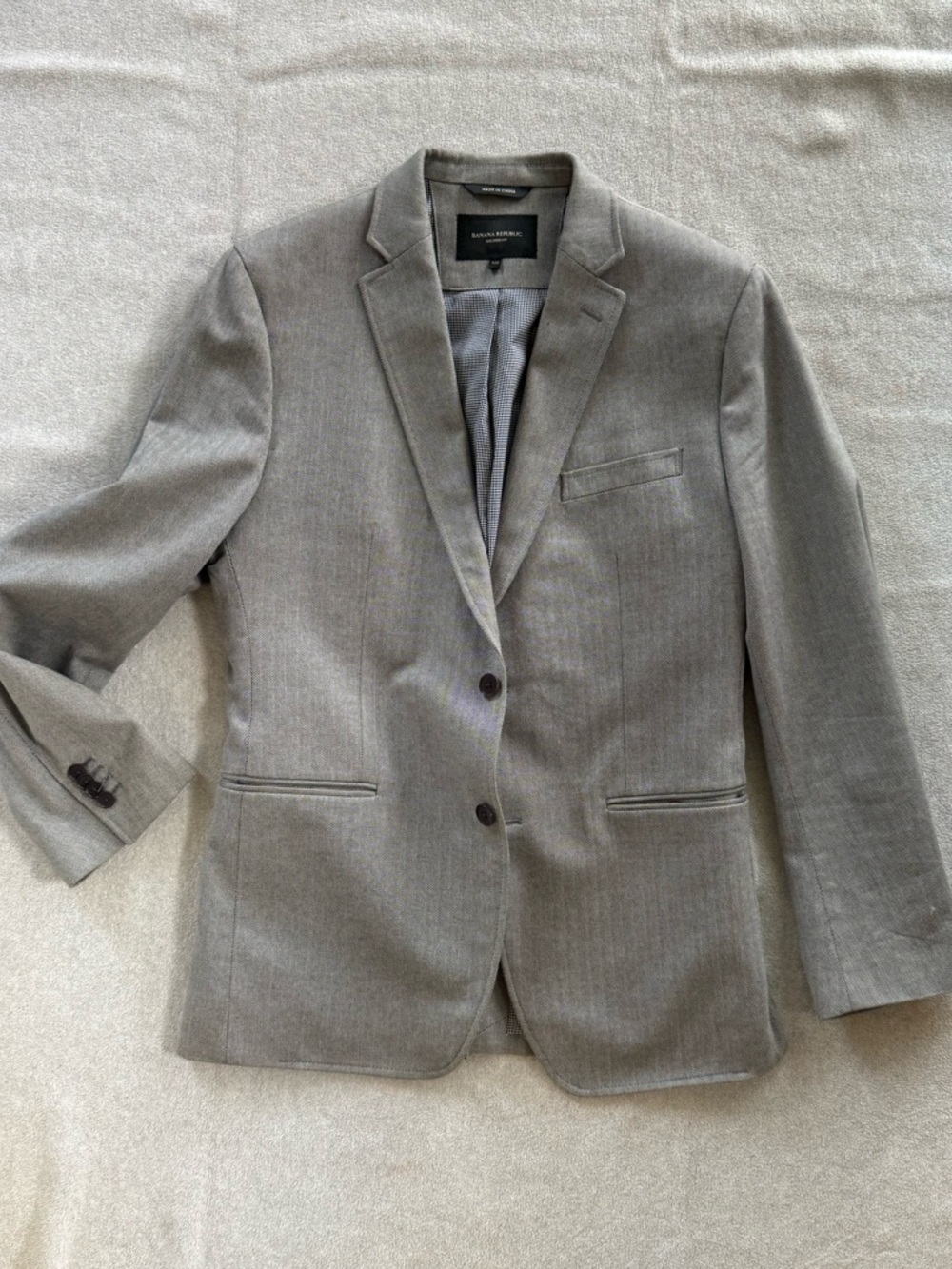 Banana Republic Men’s Gray Blazer with Notch Lapel